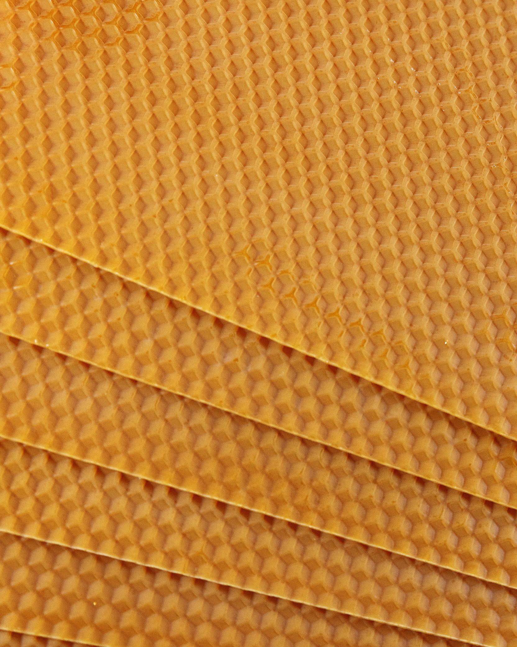 apicoltura.com fogli cerei laminati per telaino da nido (al kg.) - foto 2