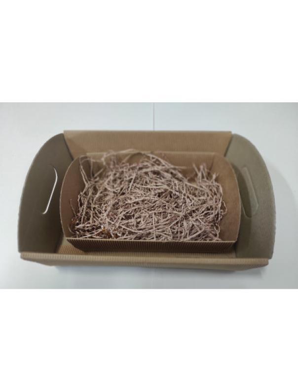 cesto in cartoncino microonda avana con manici ideale per confezioni regalo visione dallalto con materiale da imballaggio